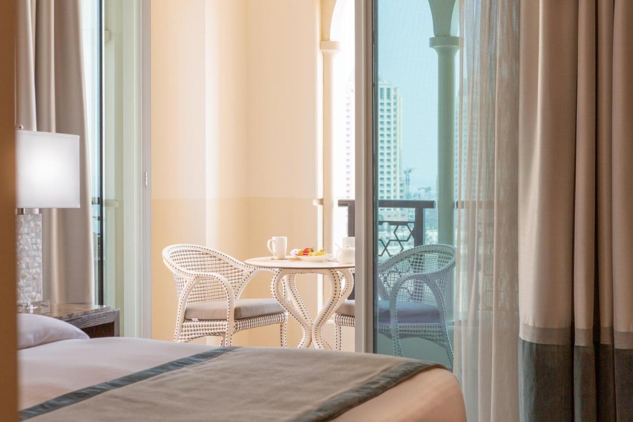 Retaj Baywalk Residence Доха Екстериор снимка