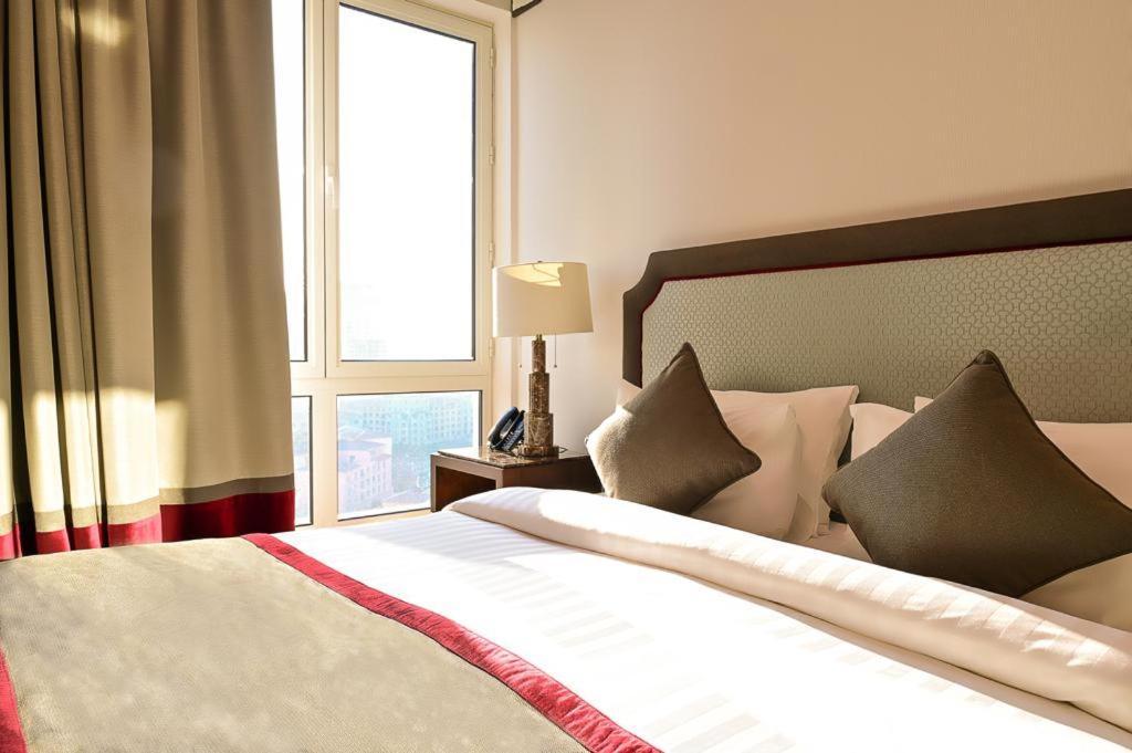 Retaj Baywalk Residence Доха Екстериор снимка