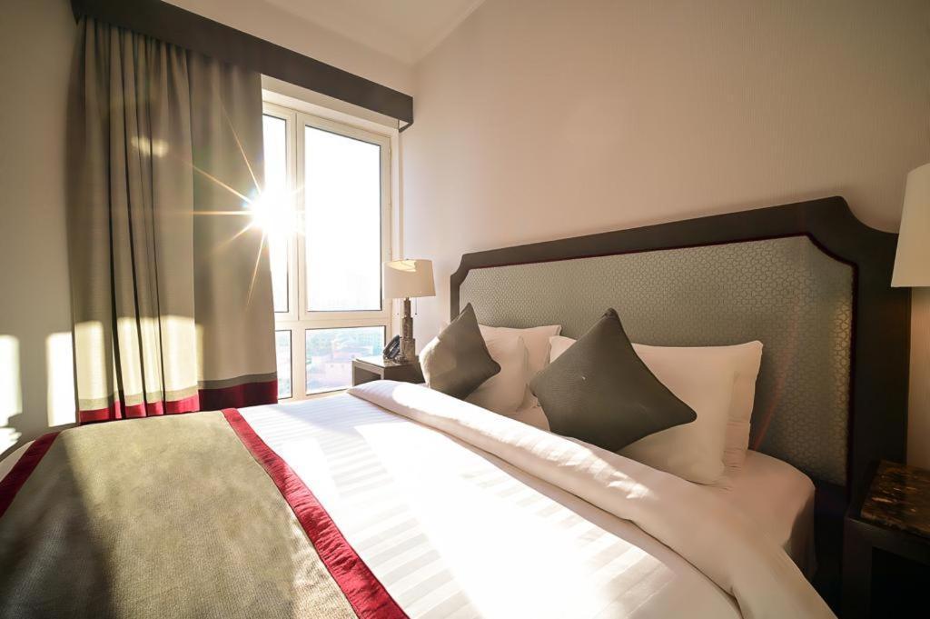 Retaj Baywalk Residence Доха Екстериор снимка